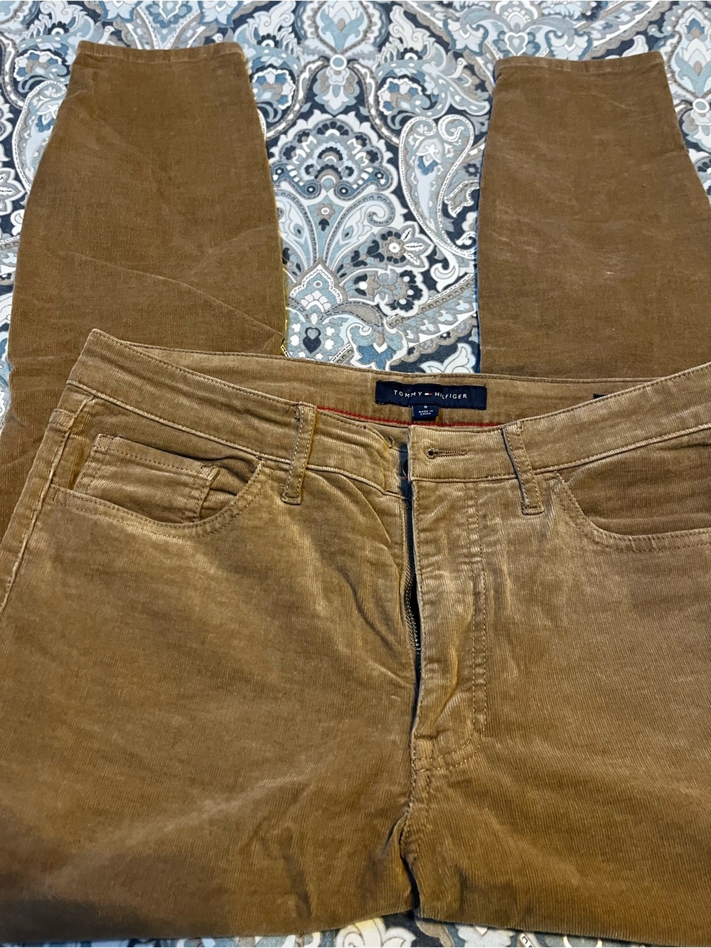 Tommy Hilfiger Men's Corduroy Pants in Warm Brown
